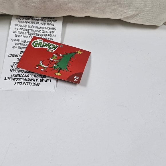 The grinch Dr Seuss who's merry 16x16 decorative pillow nwt - Picture 4 of 8